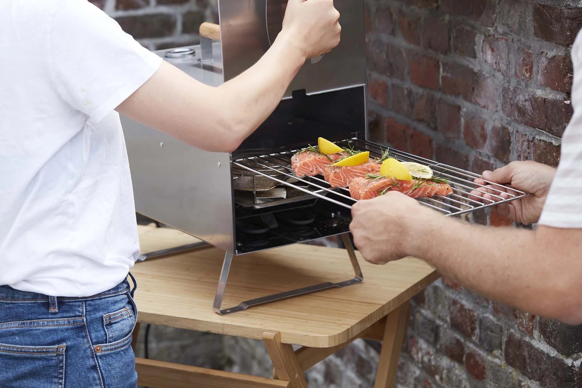 https://www.barbecook.be/cdn/shop/collections/BC-SMO-5006-SF-04-HR_1400x1400_a8d41bde-3148-4b17-aade-54331e4c58ea.webp?v=1695633861&width=2000